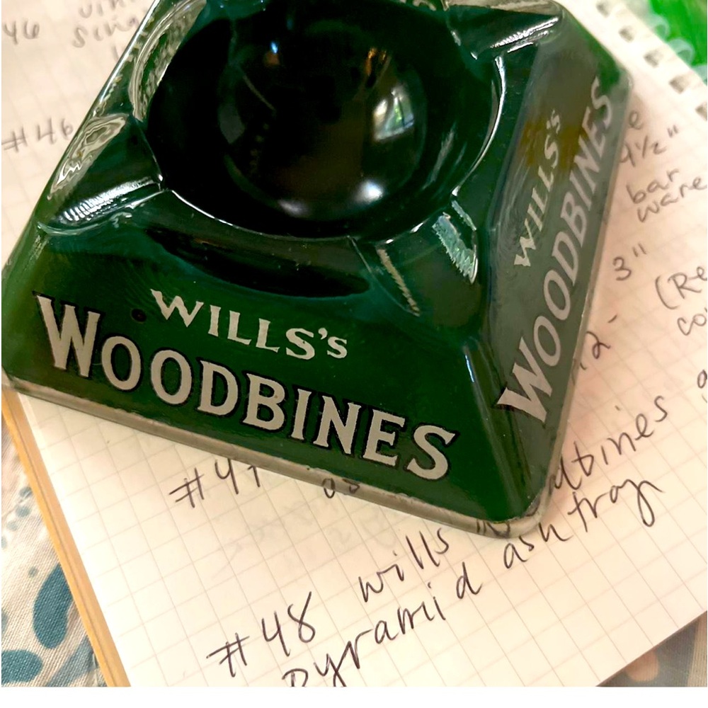 **1930s** wills woodbine tobacco house